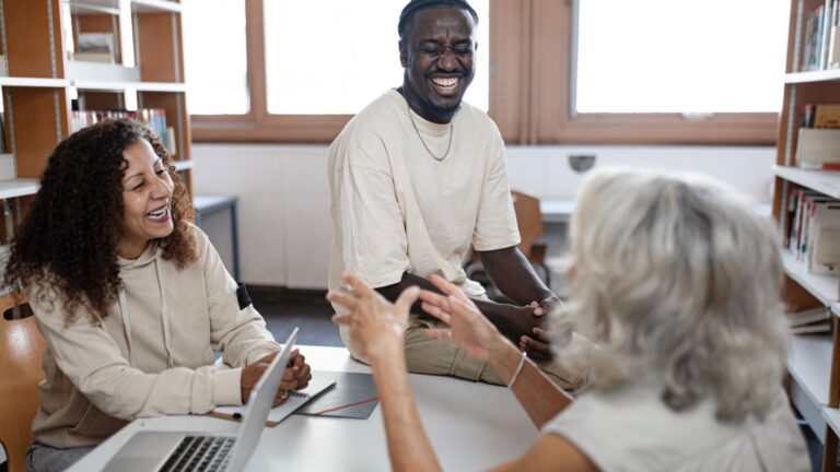 Abre las Puertas al Empleo: Descubre el Poder de los Certificados Profesionales